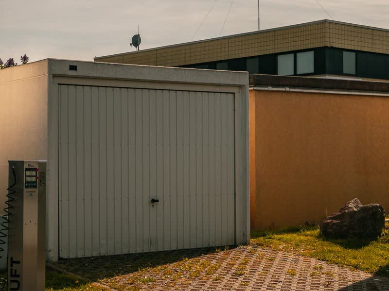 Basculante di un garage chiuso